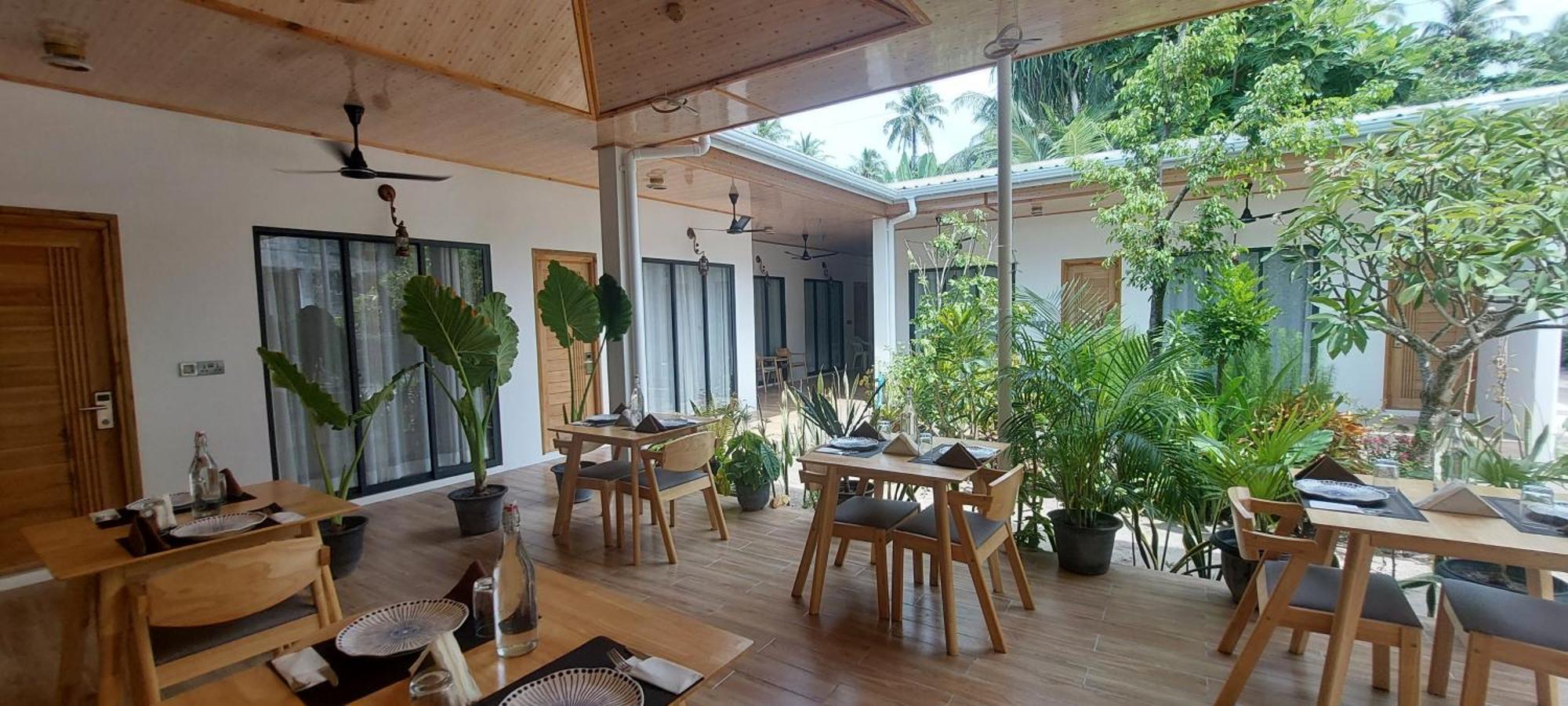 Infinity Beach Dhigurah Dhigurah  Luaran gambar