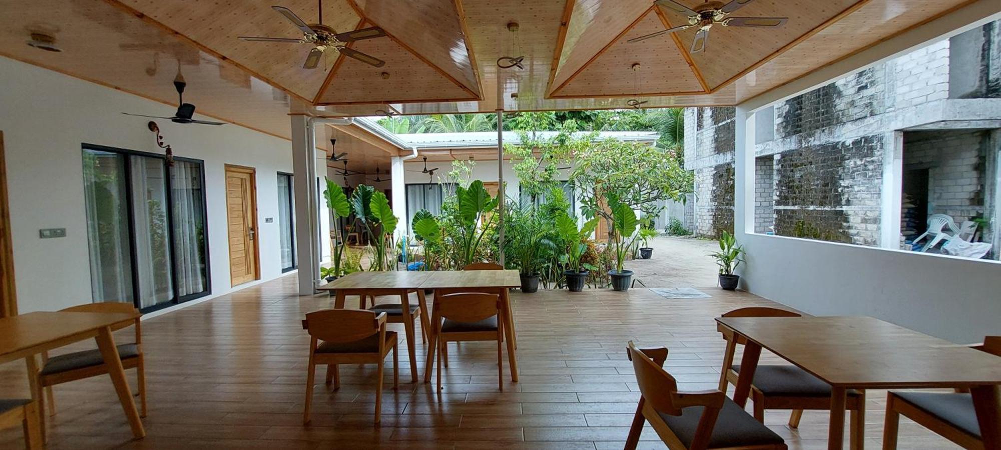 Infinity Beach Dhigurah Dhigurah  Luaran gambar